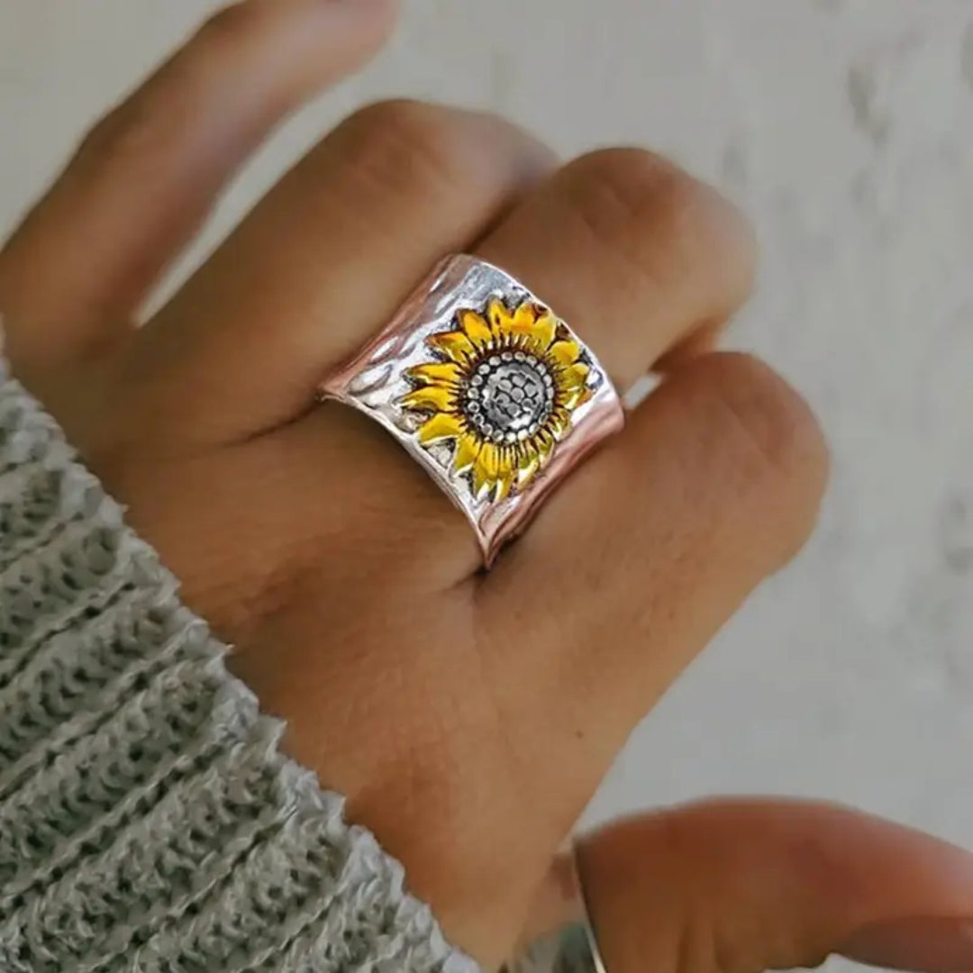 Sunflower Trail Silver Ring